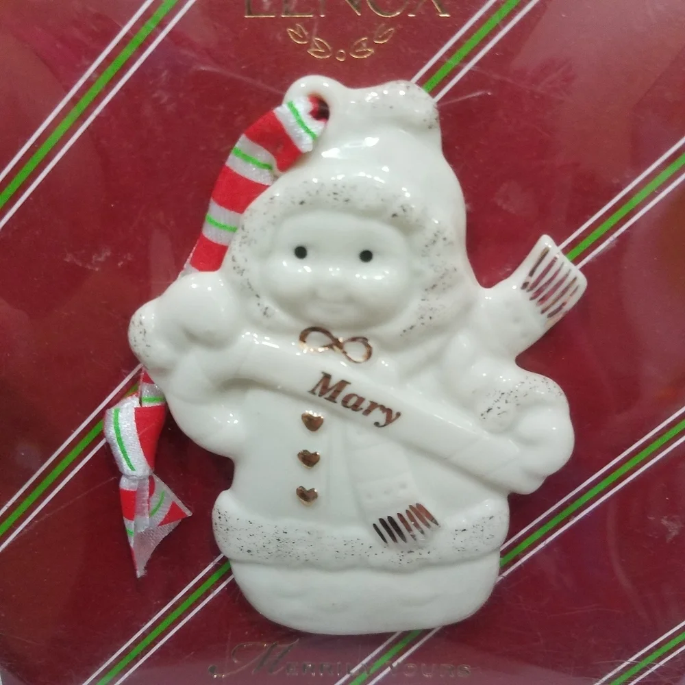Lenox 'Mary' Snowman Name Ornament New